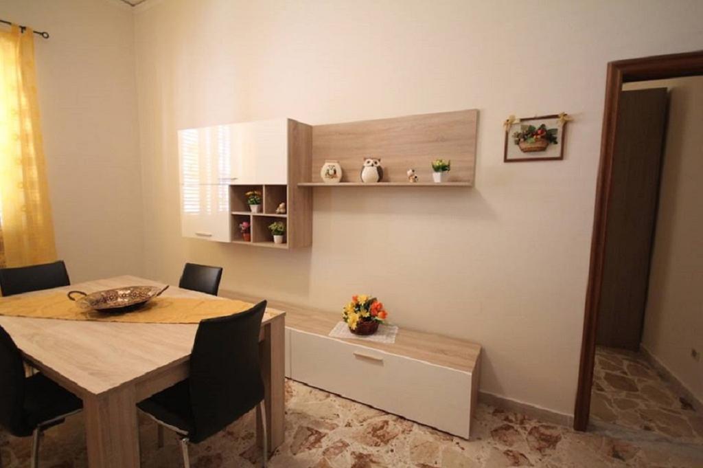 Le Tre Rose Di Mary Apartamento Avola Exterior foto